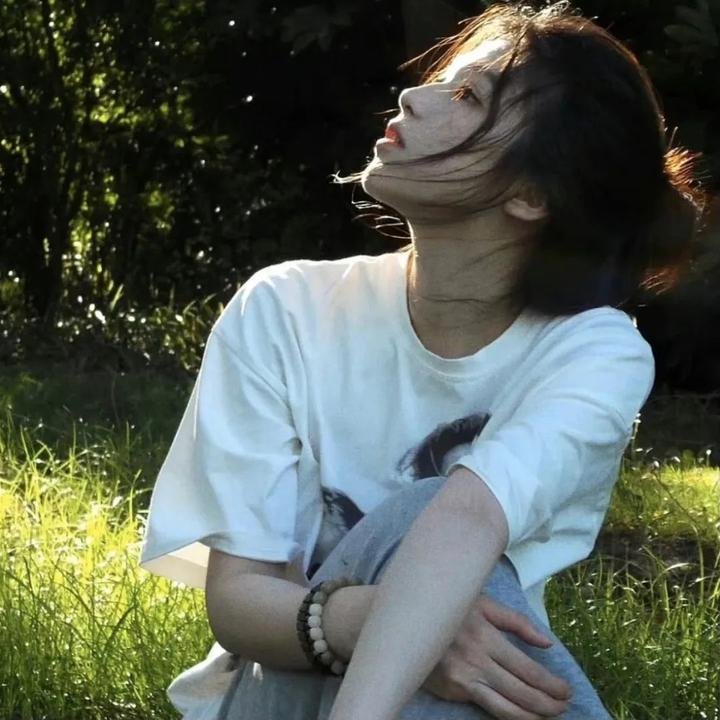见习女警